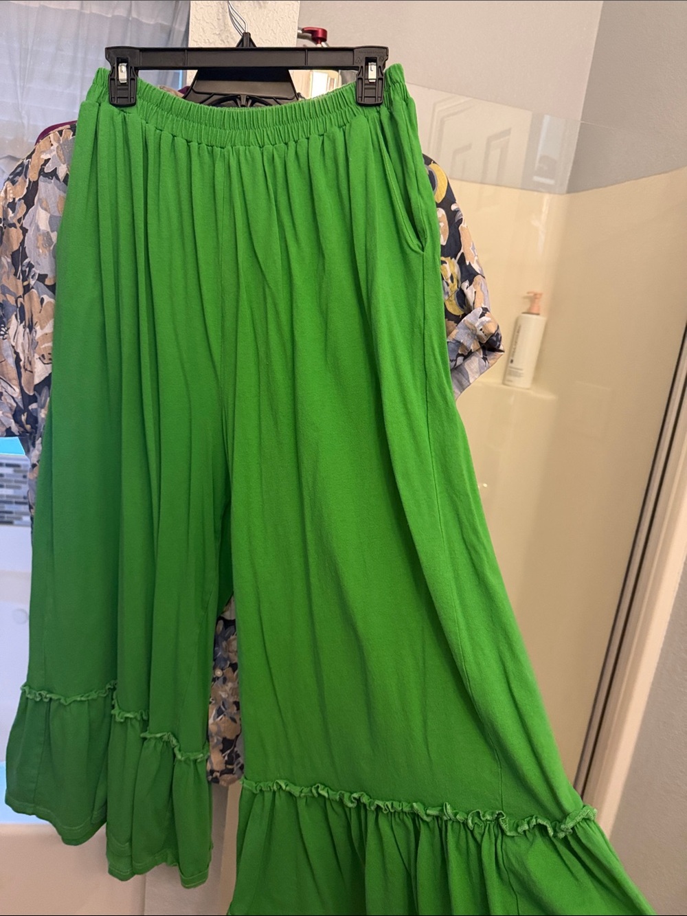 Sugarlips Flowy Bright Green Wide-Leg Ruffle Hem Pants Size 1X